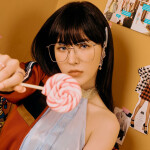 𝐐𝐮𝐞𝐞𝐧𝐝𝐨𝐦