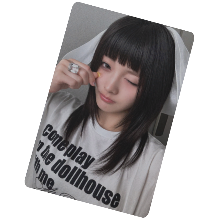 MAMIHLAPINATAPAI IROHA || ILLIT PHOTOCARD