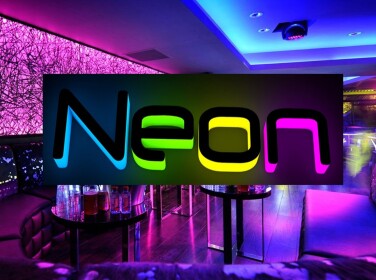 Lounge Neon