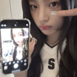 ⋆