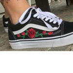 Roses Clothing®