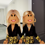 Versace。