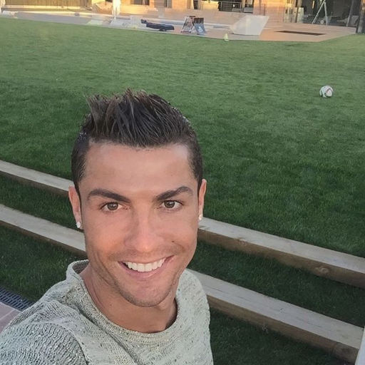 JUMP INTO RONALDO FAMILY icon