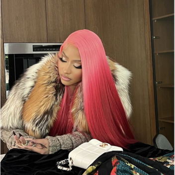 Nicki Minaj`s Wig Found