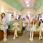 LOONA (LOOΠΔ – 이달의 소녀)
