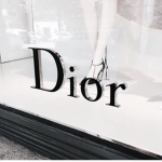 Dior Boutique!