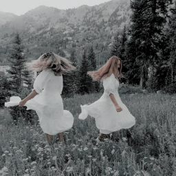 ❀