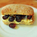I want a grape sandwich