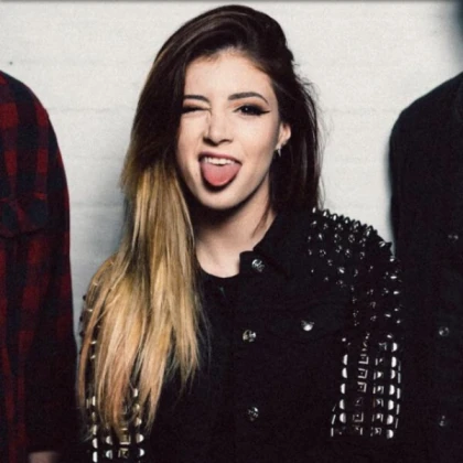 Chrissy Costanza