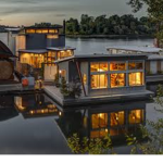 Floating homes