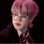 Jimin CON pAnTaLoNeS ;)