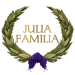 JuΙia Familia