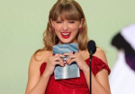 Stella’s Swifties