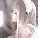 Mono UGC Group Thumbnail