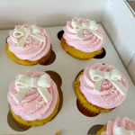 -kinleys cupcakes-