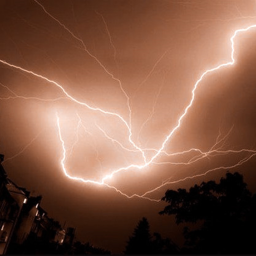 ⚡