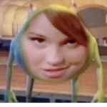 AY AY SHE A RUNNER SHE A TRACK STAR