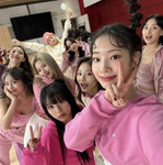 ⋆ TWICE 「트와이스」 ⋆