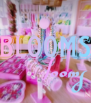 blooms looms