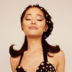 ariana grande fans !