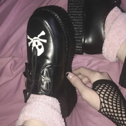 🖤