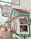 Tia's Thríft Shop
