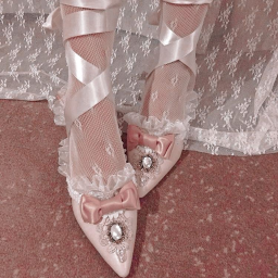 👛🌸 ˚ + ‧ ꒰