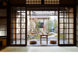 Mr's house.