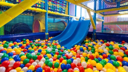 ⚡ESCAPE BALLPIT