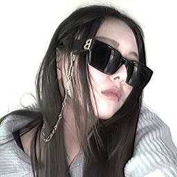 ❅