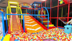 Kryty plac zabaw miejsce zabawy playgrund waterpa