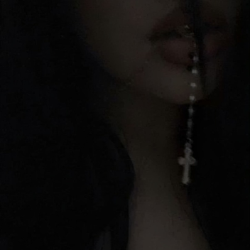 ♁