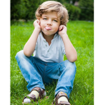 kid play roblox