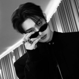 ୭  🧷 ✧ ˚.  ᵎᵎ