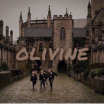 ୨୧ Olivine Clothing