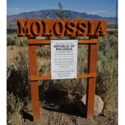 Baughston, Molossia