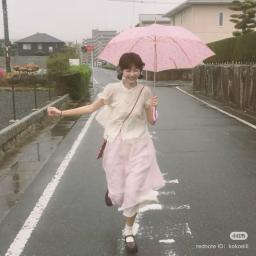 ピンク