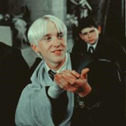 Draco Malfoy Hogwarts Story!! 🚂🏰 screenshot 2