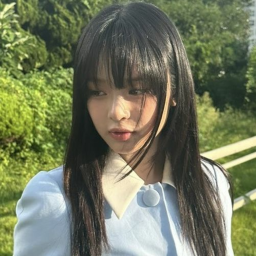 ❀