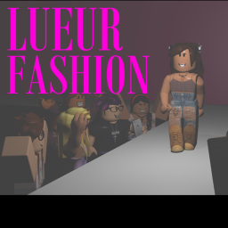 Lueur Fashion// runway