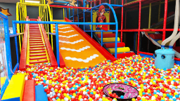 Największy Wewnętrzny Plac Zabawny Soft Play Waterpark