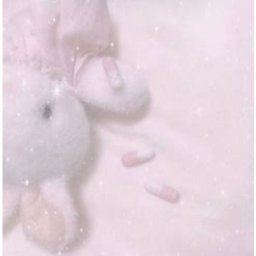 <3