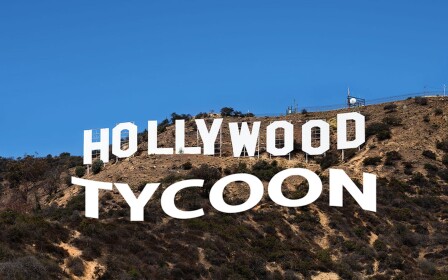 BE A CELEBRITY AND LIVE IN HOLLYWOOD!