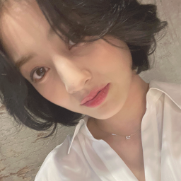 ⋆