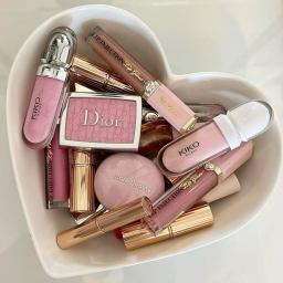 ⋆˚࿔ Dior 𝜗𝜚˚⋆