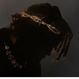 ✱