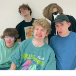 the dream smp group :DD