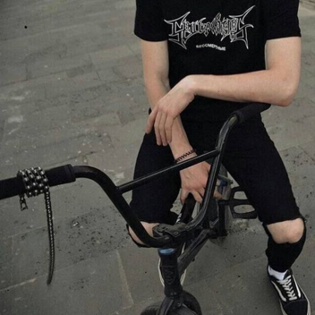 ☽ Bad Guy ☾