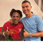 Giving_EdisonBobux