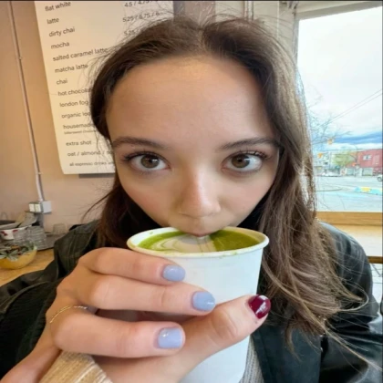 Laufey drinking junia’s matcha